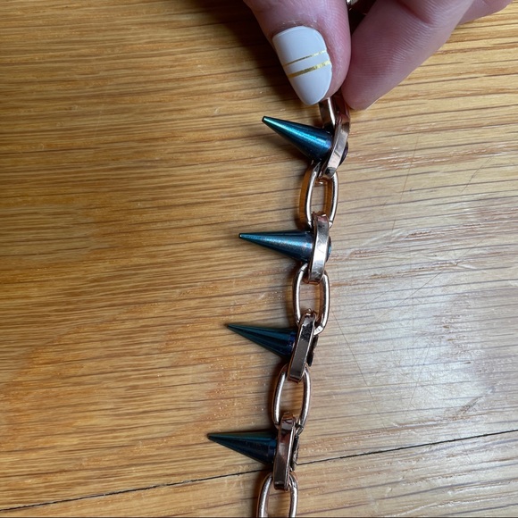 Jommi Lim Chain and Spike Rose Gold and Holographic Blue plated bracelet. - Picture 5 of 8